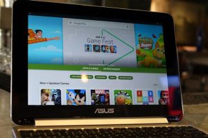 Chromebook and Play Market 