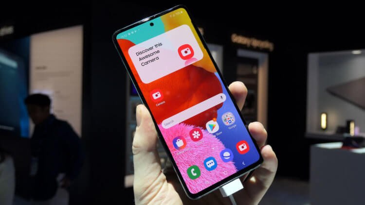 This is the best Samsung smartphone of 2020.  It costs less than 16 thousand rubles