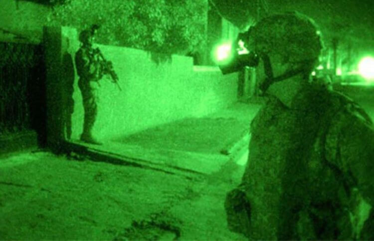 How I taught my smartphone to Android night vision