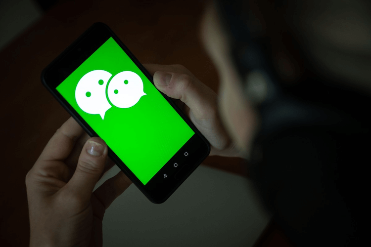 How the US ban on the popular Wechat  messenger will affect all smartphones
