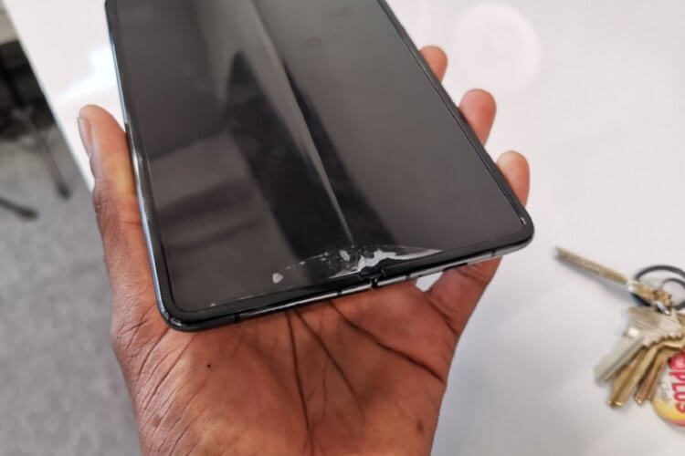 Five reasons not to buy a foldable smartphone now